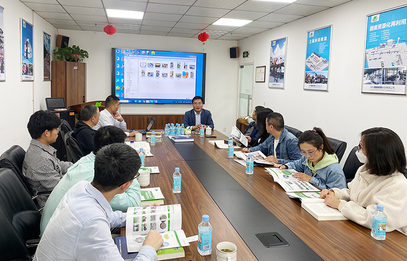 华中科技大学、中南大学一行莅临LETOU乐投生产基地考察调研.jpg 华中科技大学、中南大学一行莅临LETOU乐投生产基地考察调研.jpg